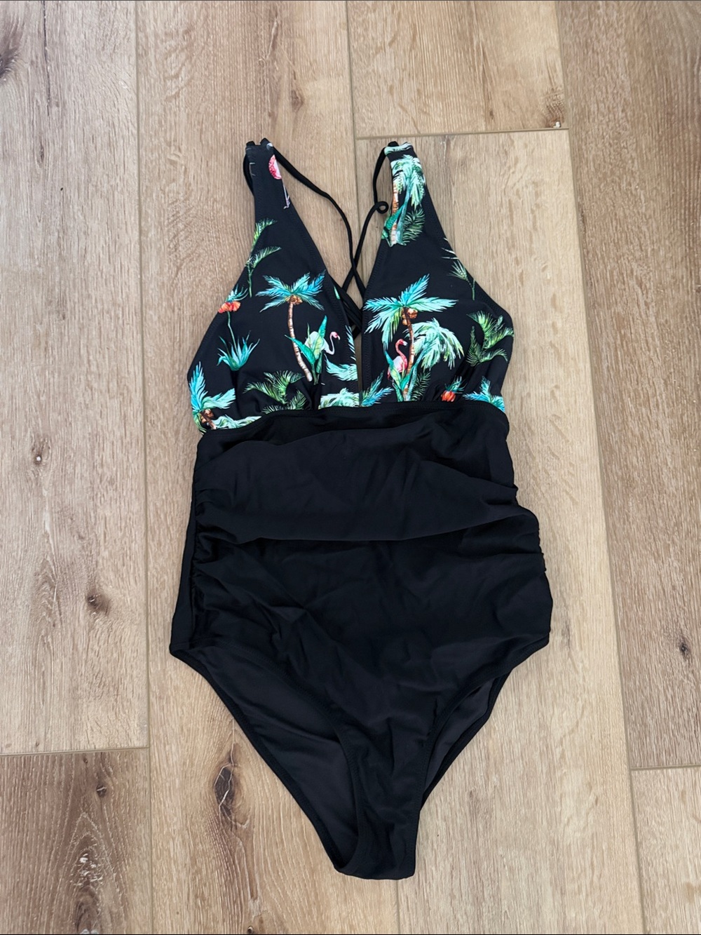 Cupshe | Black One-Piece Swimsuit with Tropical Palm Print | size L | NWT